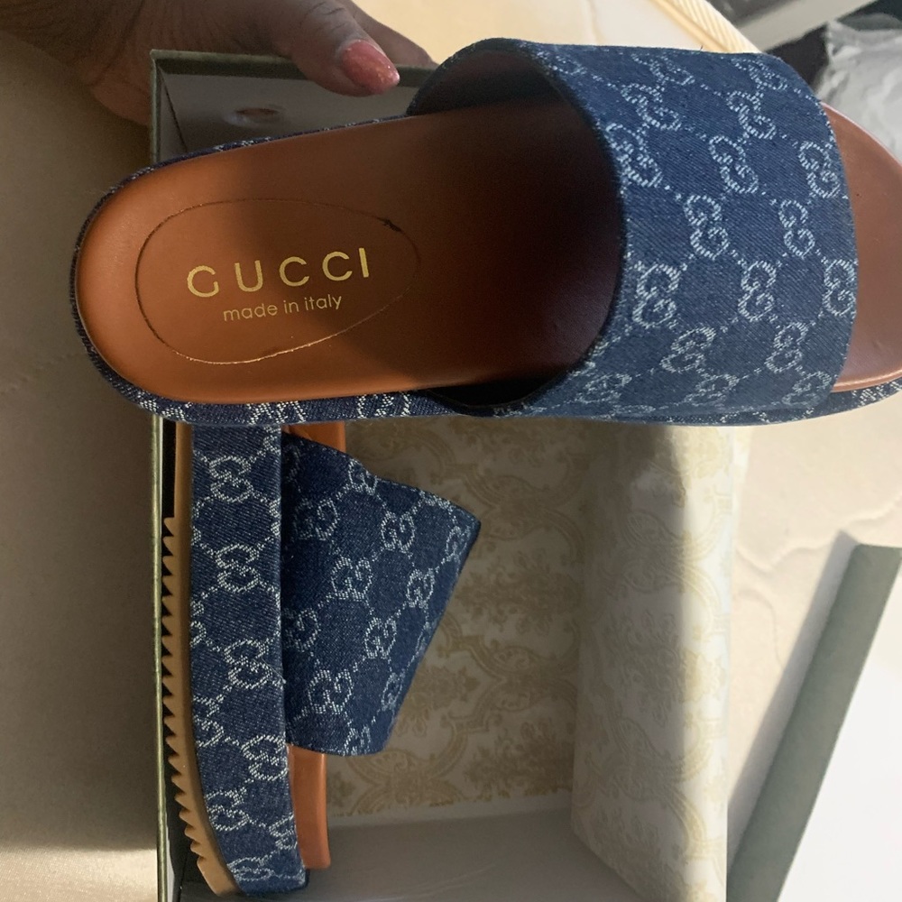 Gucci sandal’s
